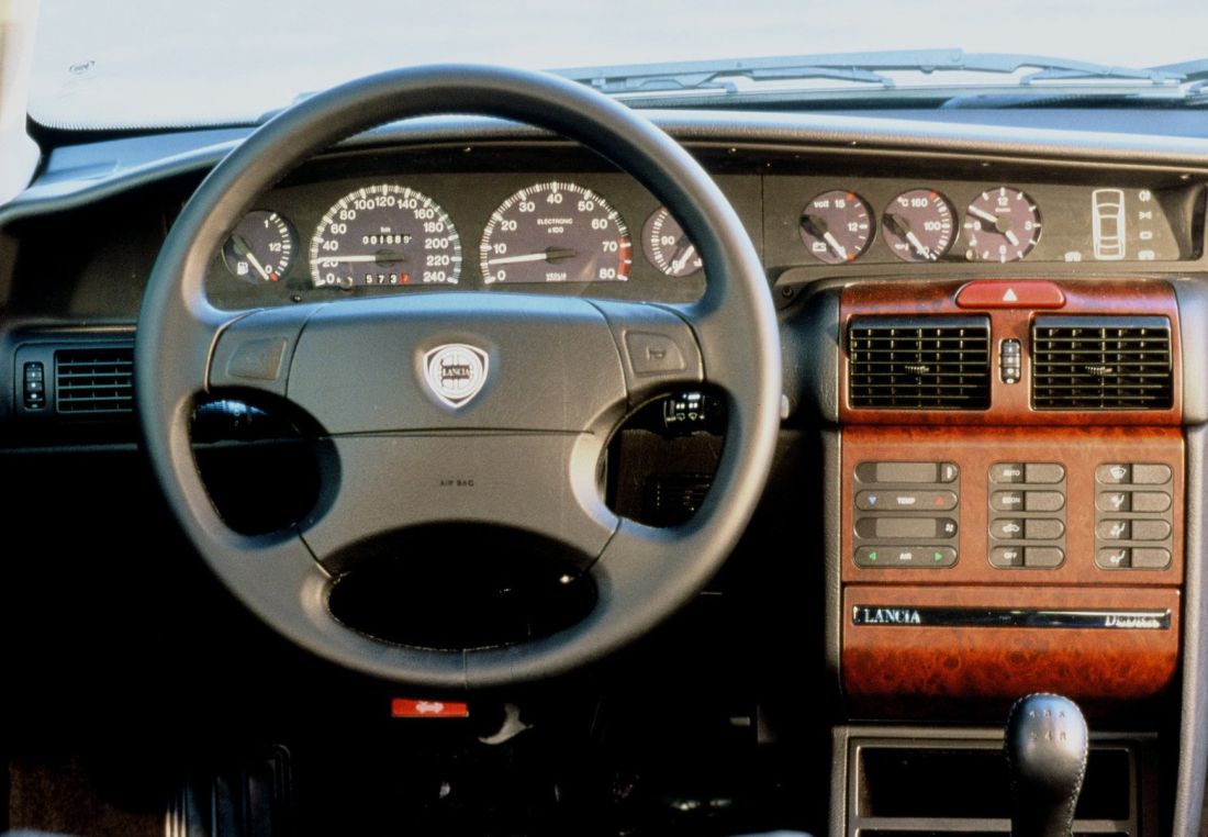 Lancia () Dedra SW (835):  