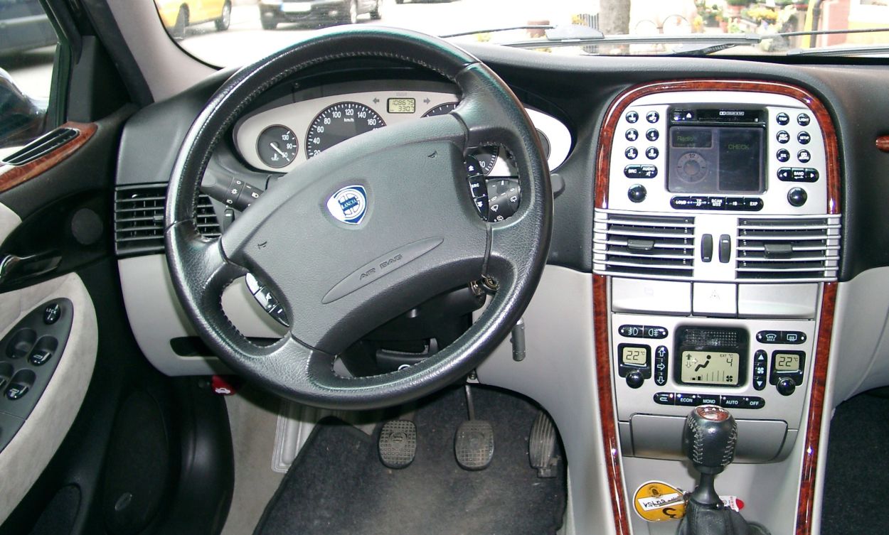 Lancia () Lybra I (839AX):  