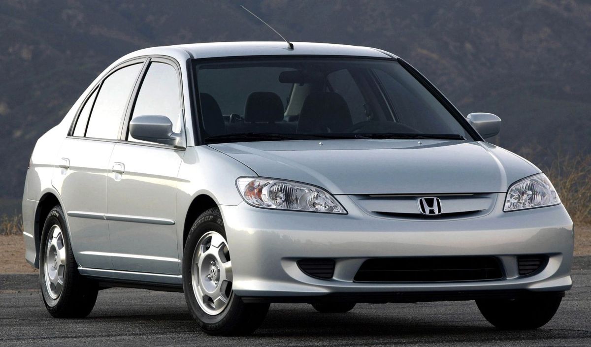 Honda () Civic VII Hybrid (ES9):  