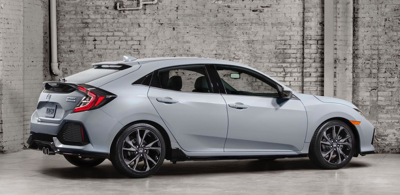 Honda () Civic X Hatchback:  