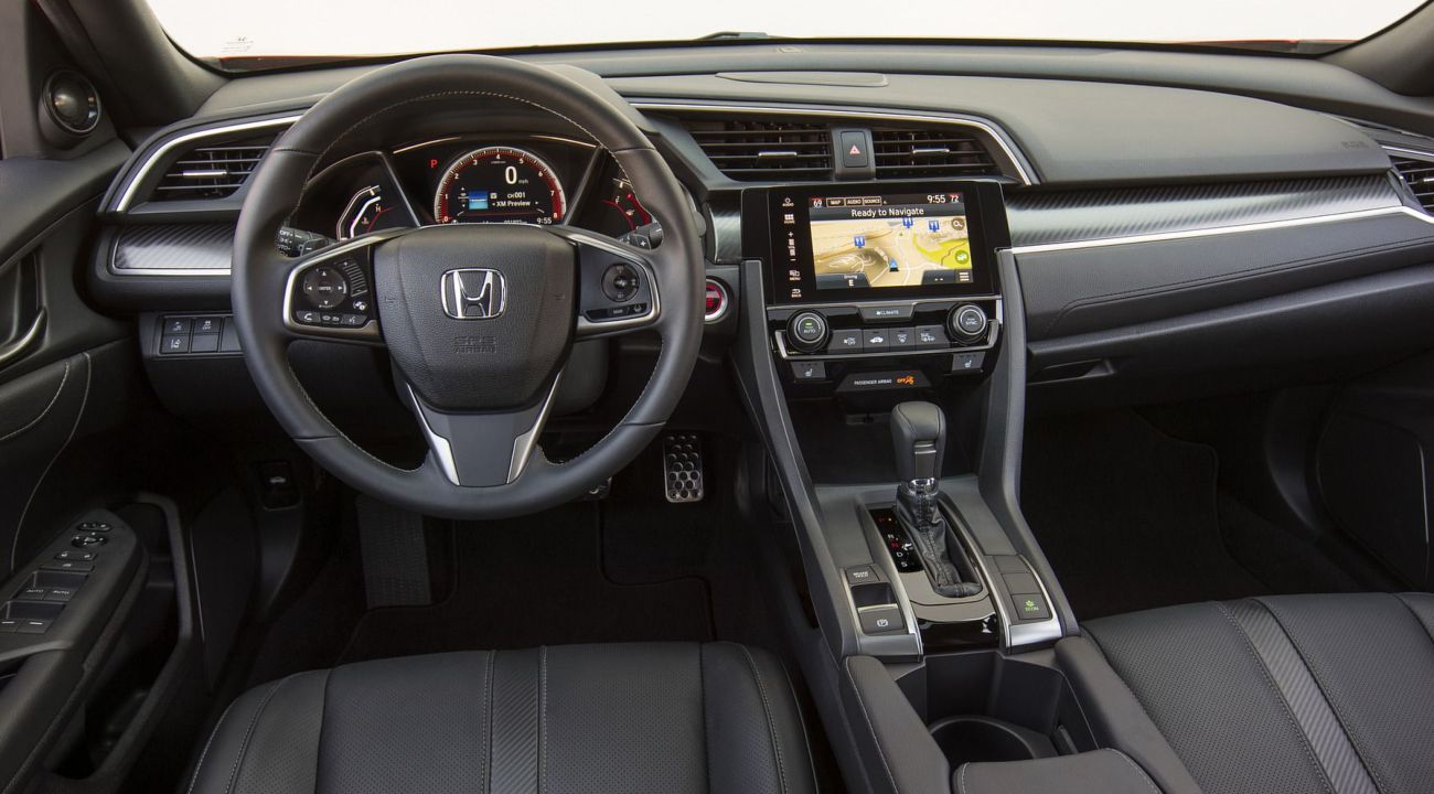 Honda () Civic X Hatchback:  