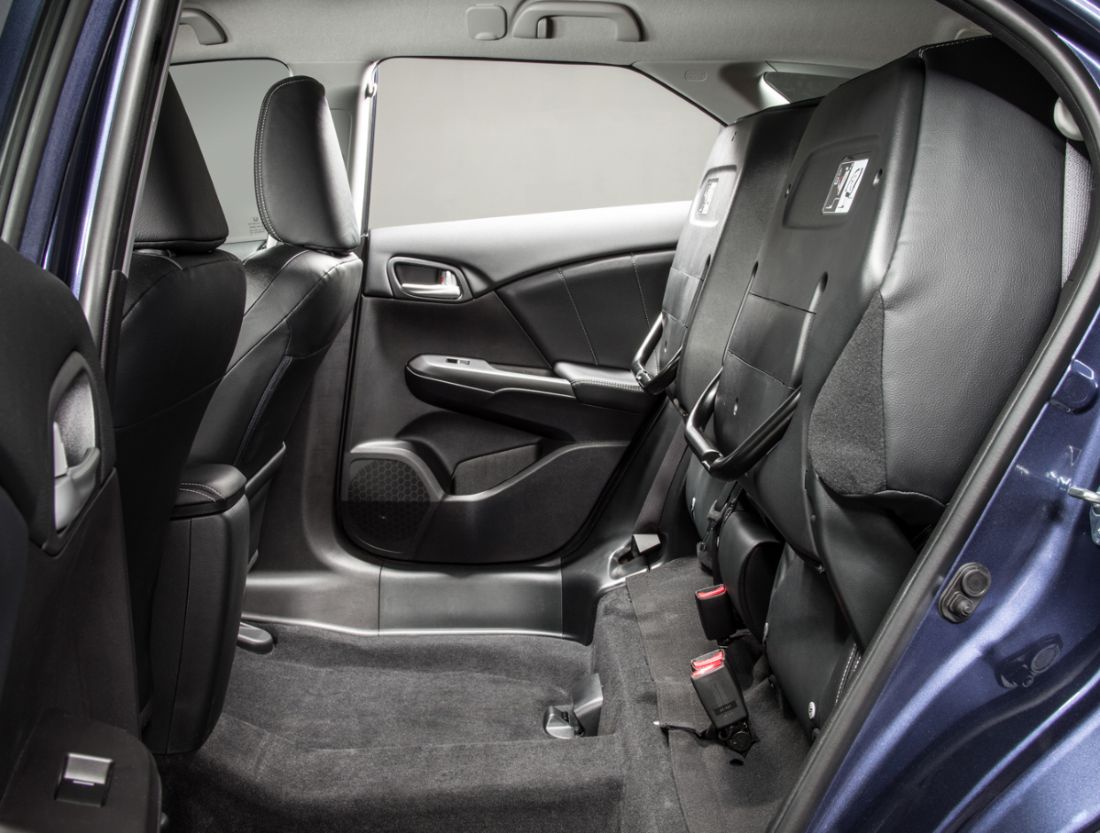 Honda () Civic IX Tourer:  
