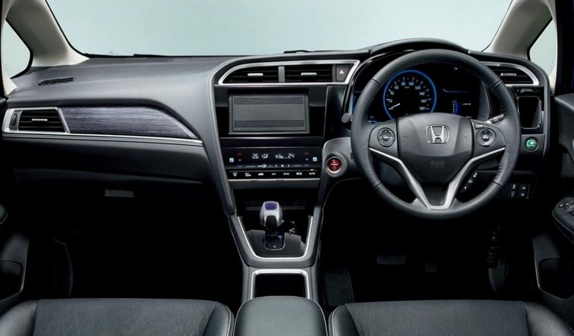 Honda () Shuttle II:  