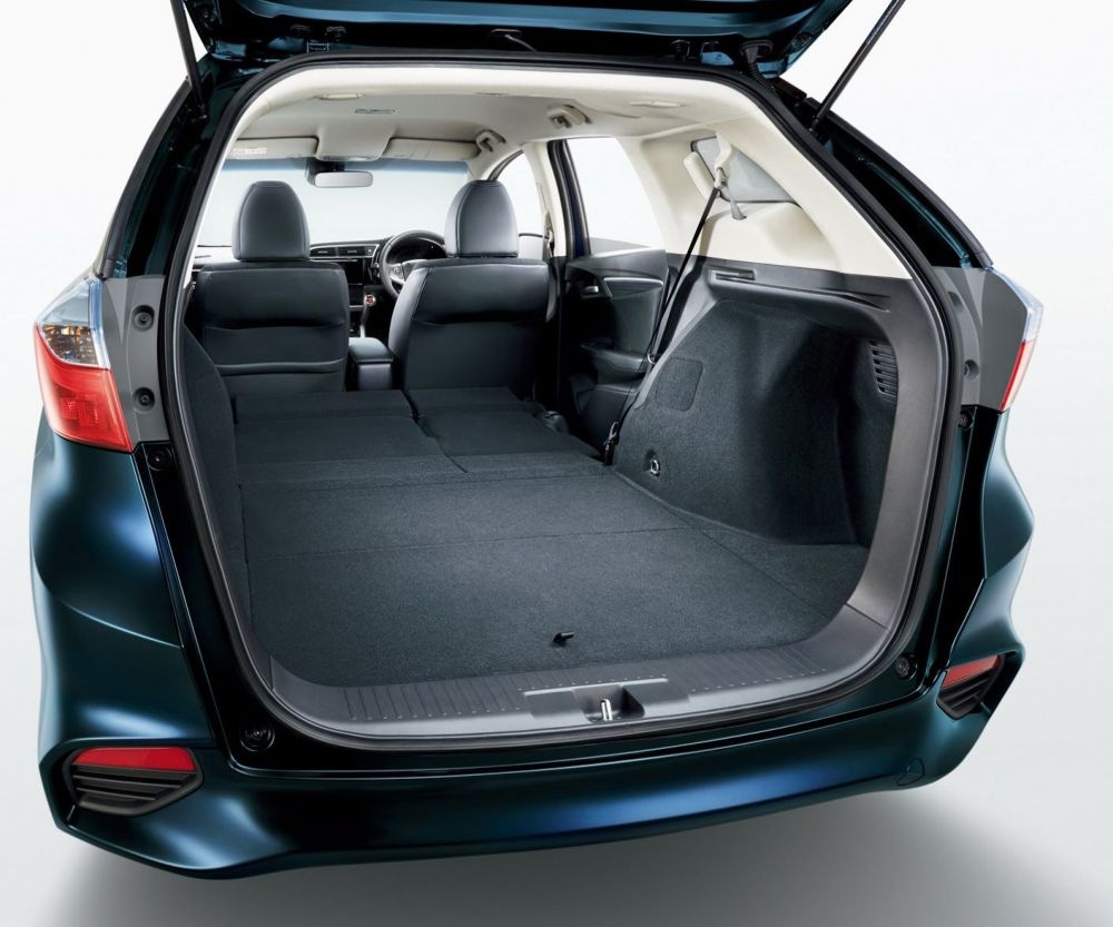 Honda () Shuttle II:  