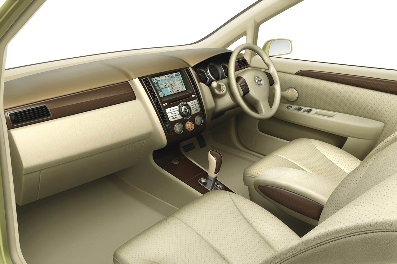 Nissan () C-Note Concept:  