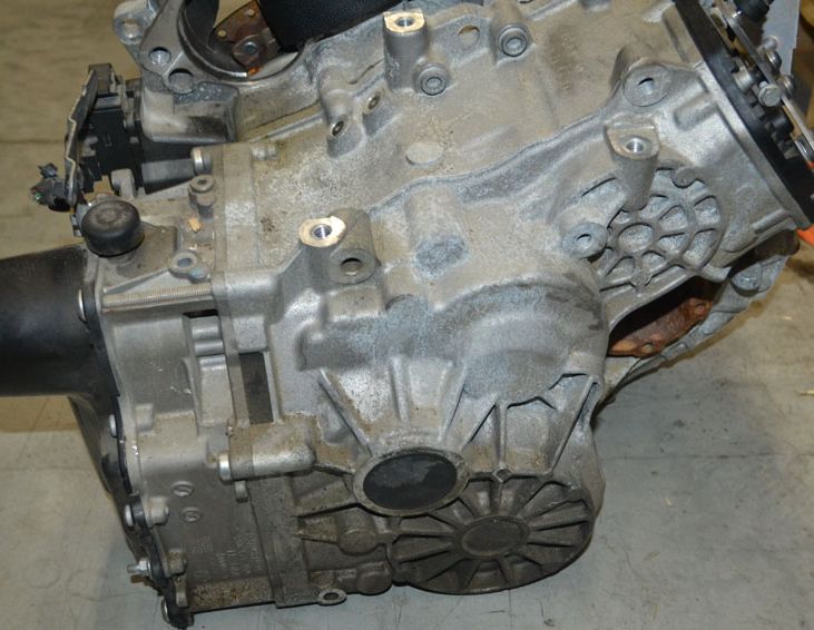 Volkswagen (VW) () Golf VII (PLF):    ( )