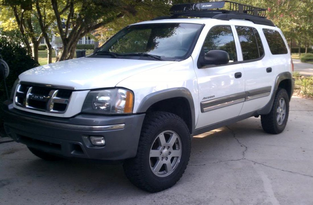 Внедорожник Isuzu Ascender
