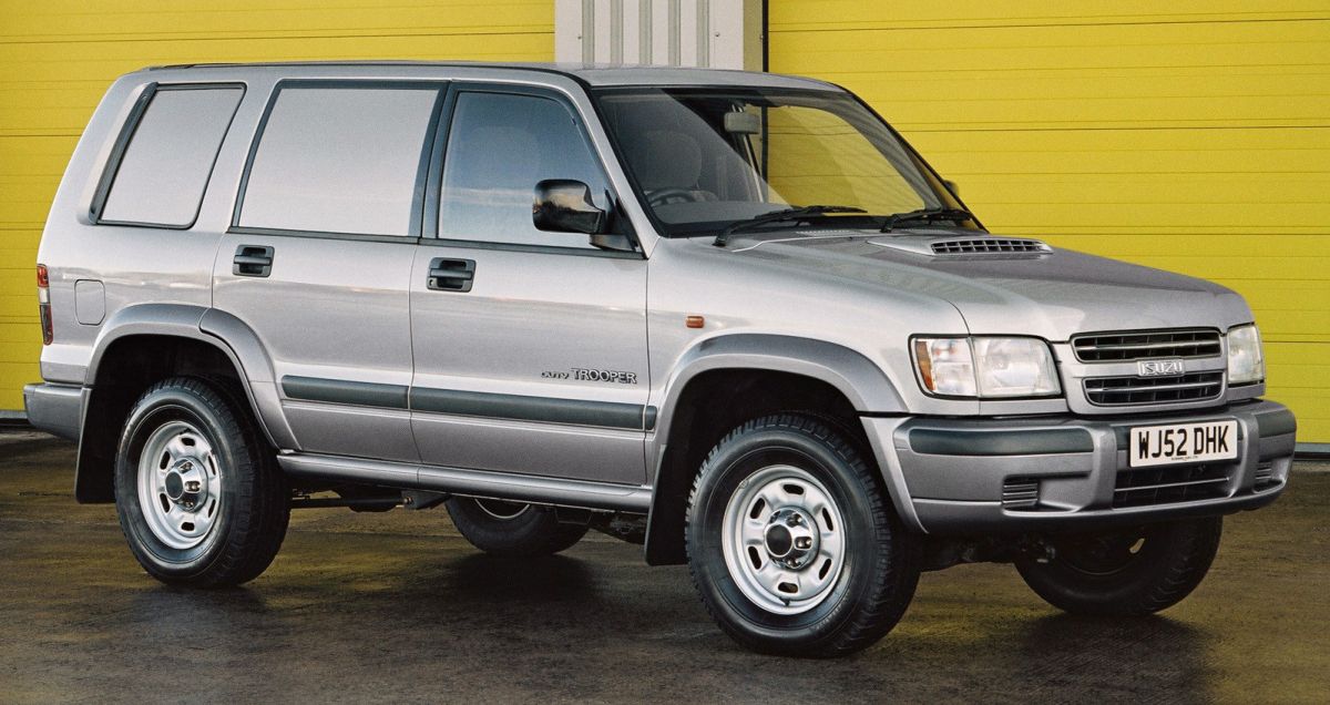 Isuzu () Bighorn II (Trooper):  