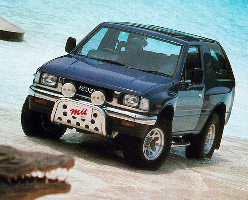 Isuzu () MU I (UCS_):  