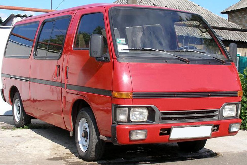 Isuzu () Midi:  