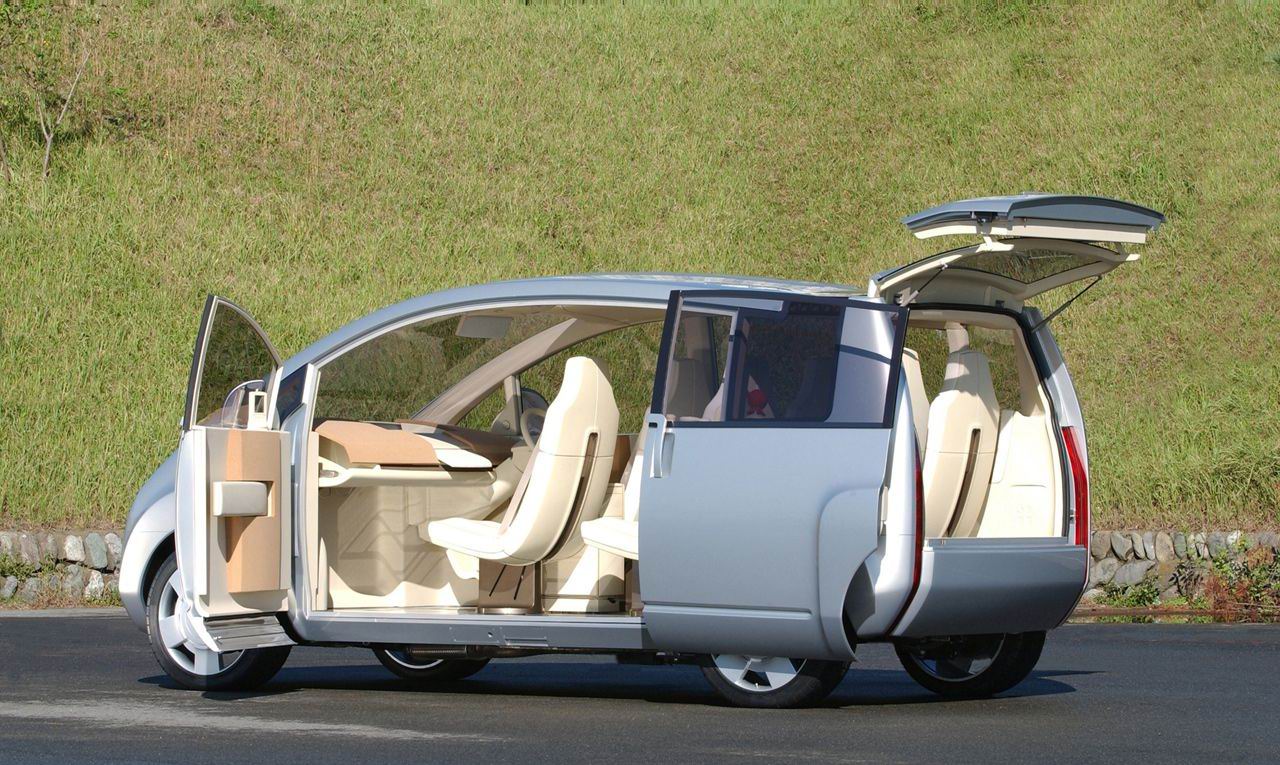 Nissan () Kino Concept:  