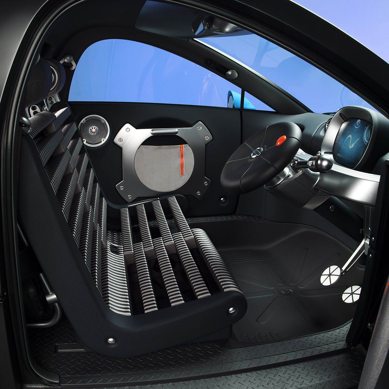 Nissan () Nails Concept:  