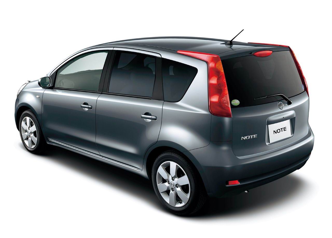 Nissan () Note I (E11):  