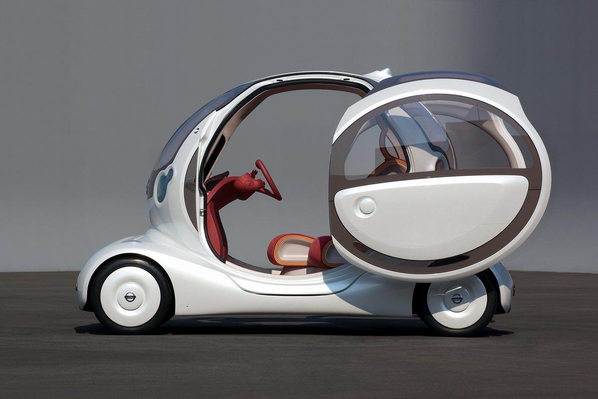 Nissan () Pivo Concept:  