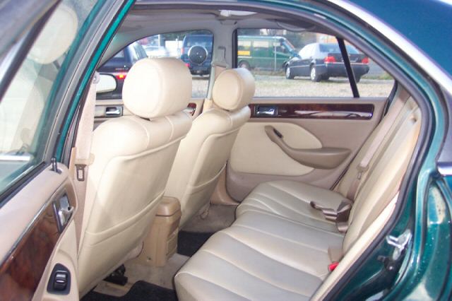 Rover () 600 (RH):  