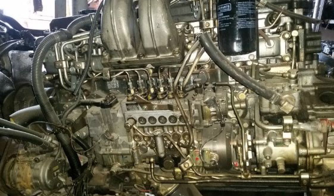 MMC Mitsubishi () 6M61-2:  