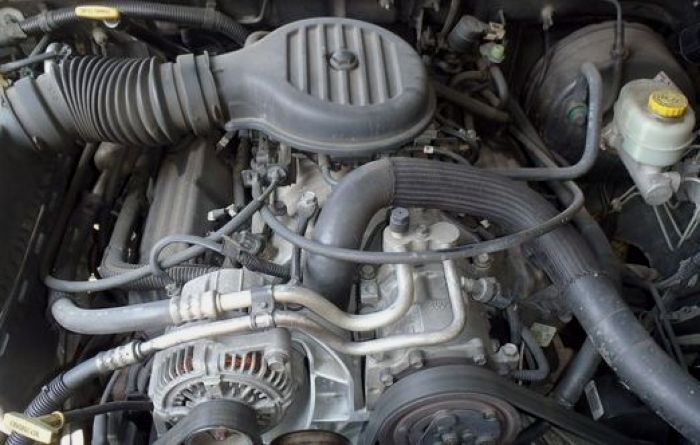 Dodge () Magnum 360 V8:  