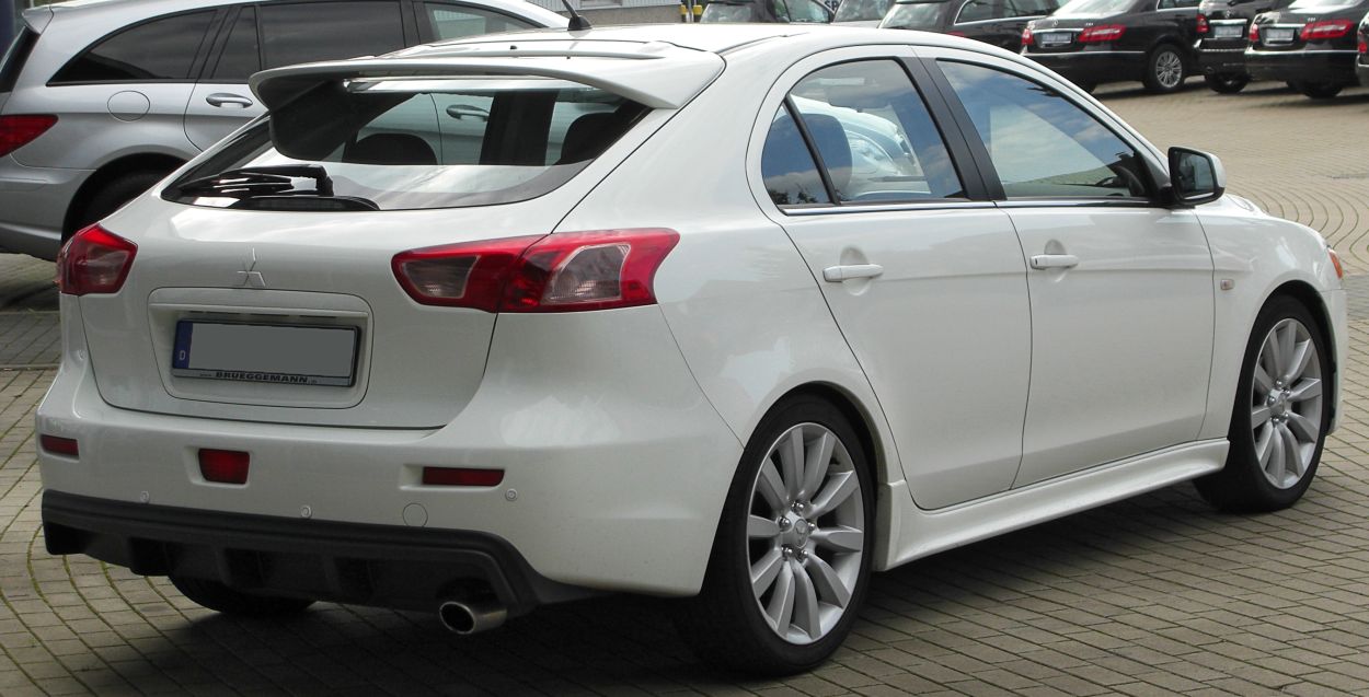 MMC Mitsubishi () Lancer Sportback X:  