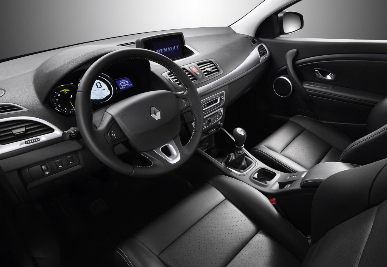 Renault () Megane III Coupe (DZ0_):  