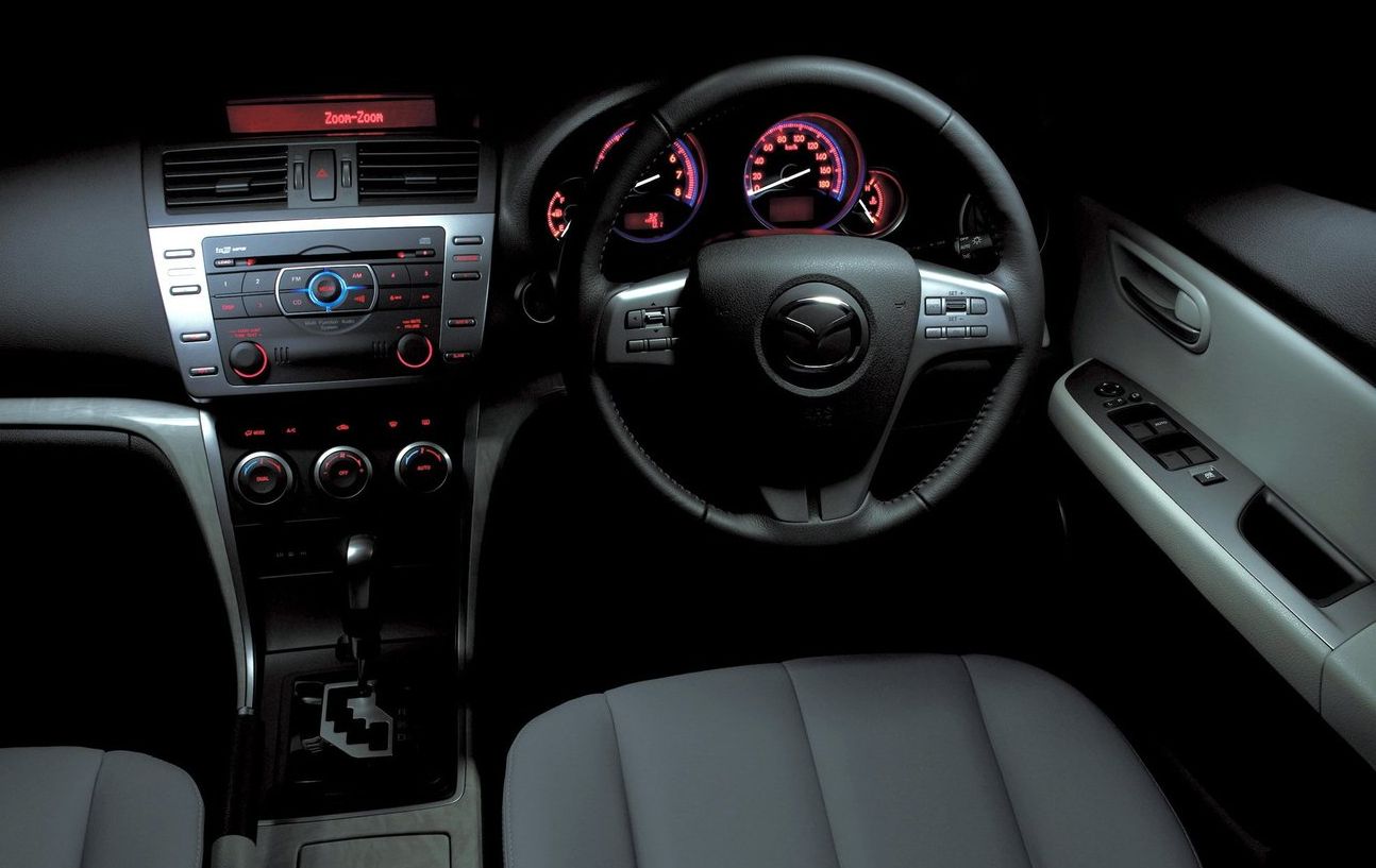Mazda () Atenza II (GH):  