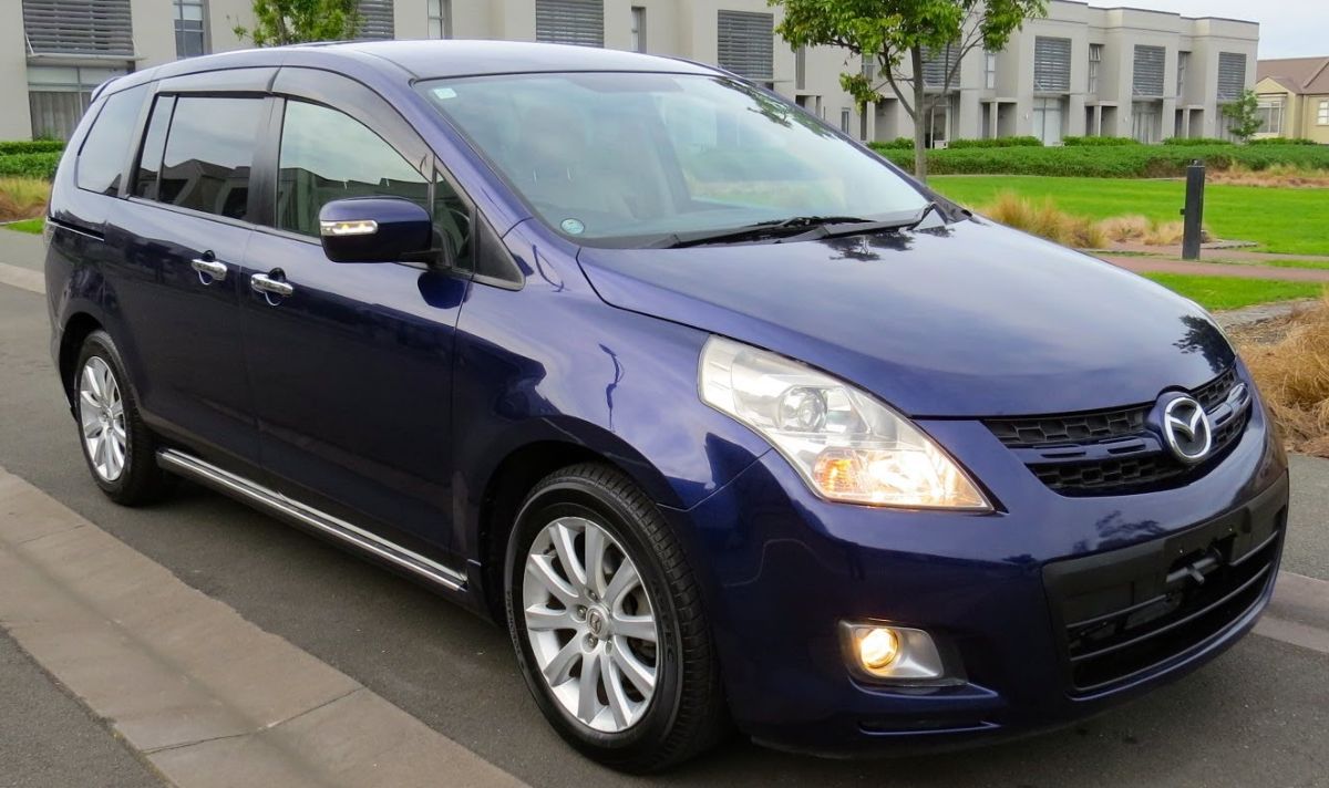 Mazda () MPV III (LY):  