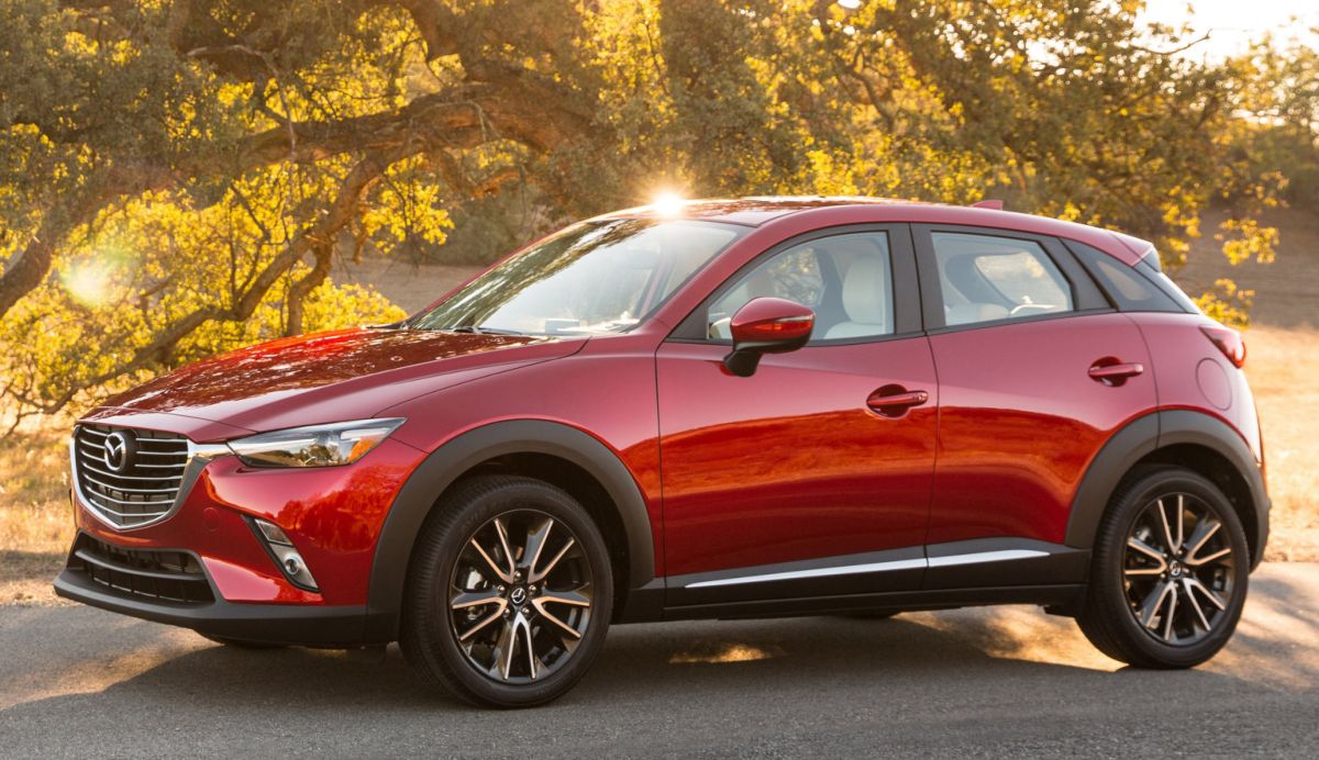 Mazda () CX-3 I (DK):  