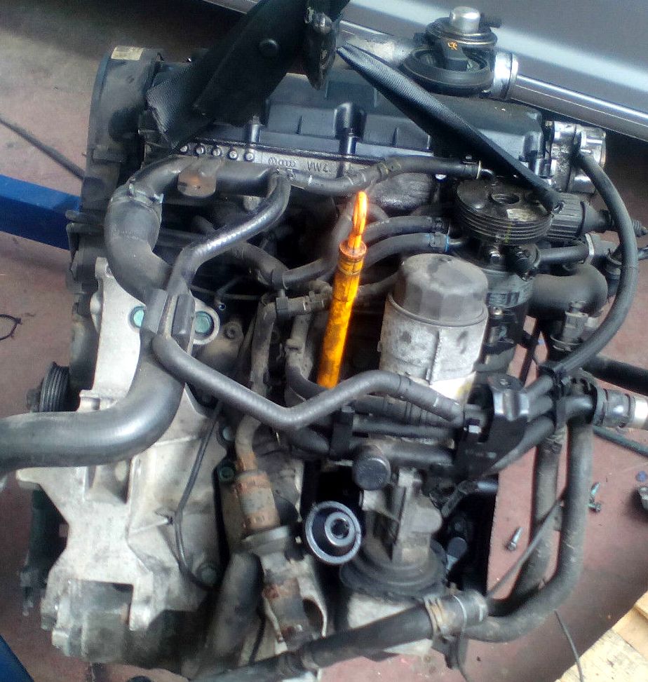 Volkswagen (VW) () AJM:  