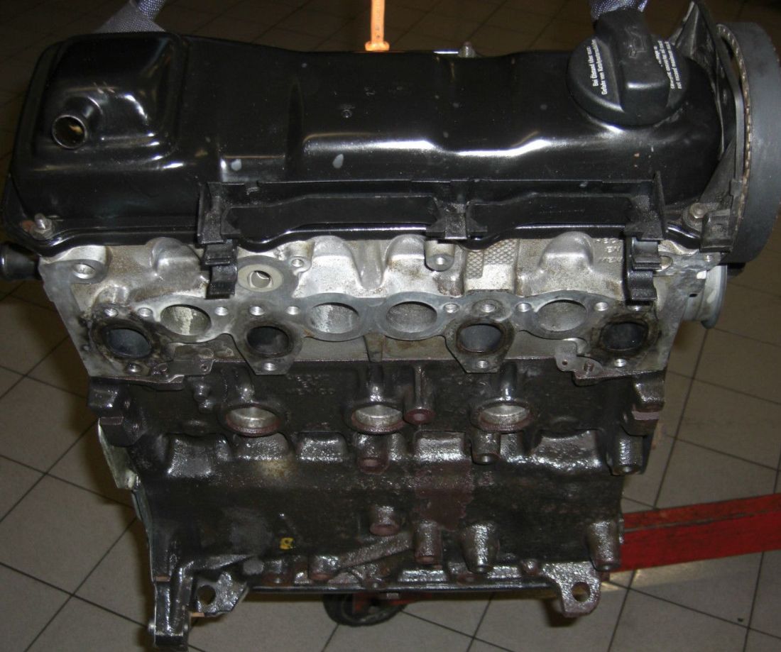 Volkswagen (VW) () AAM:  