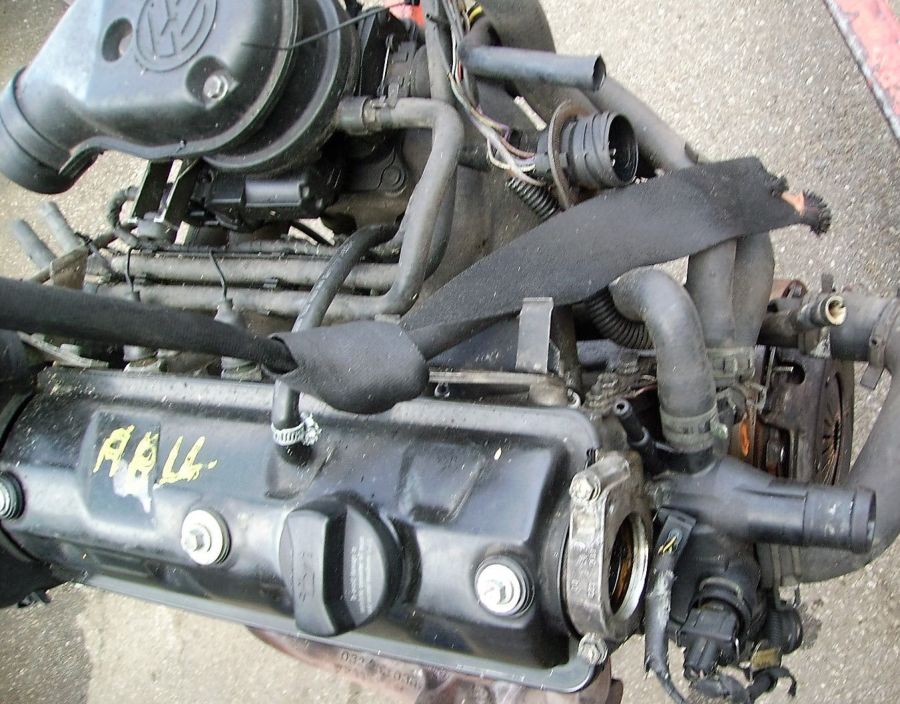 Volkswagen (VW) () ABU:  