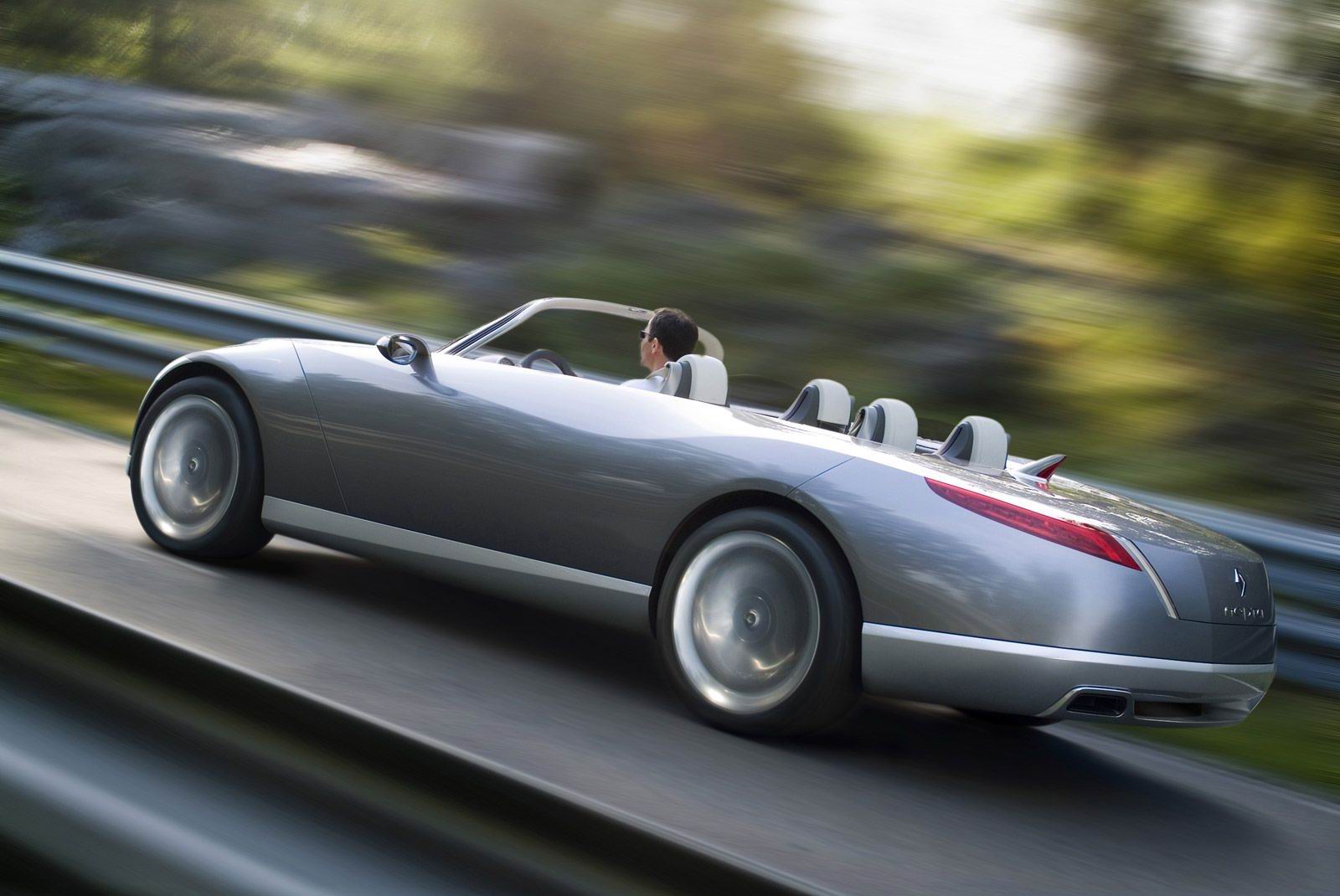 Renault () Nepta Concept:  