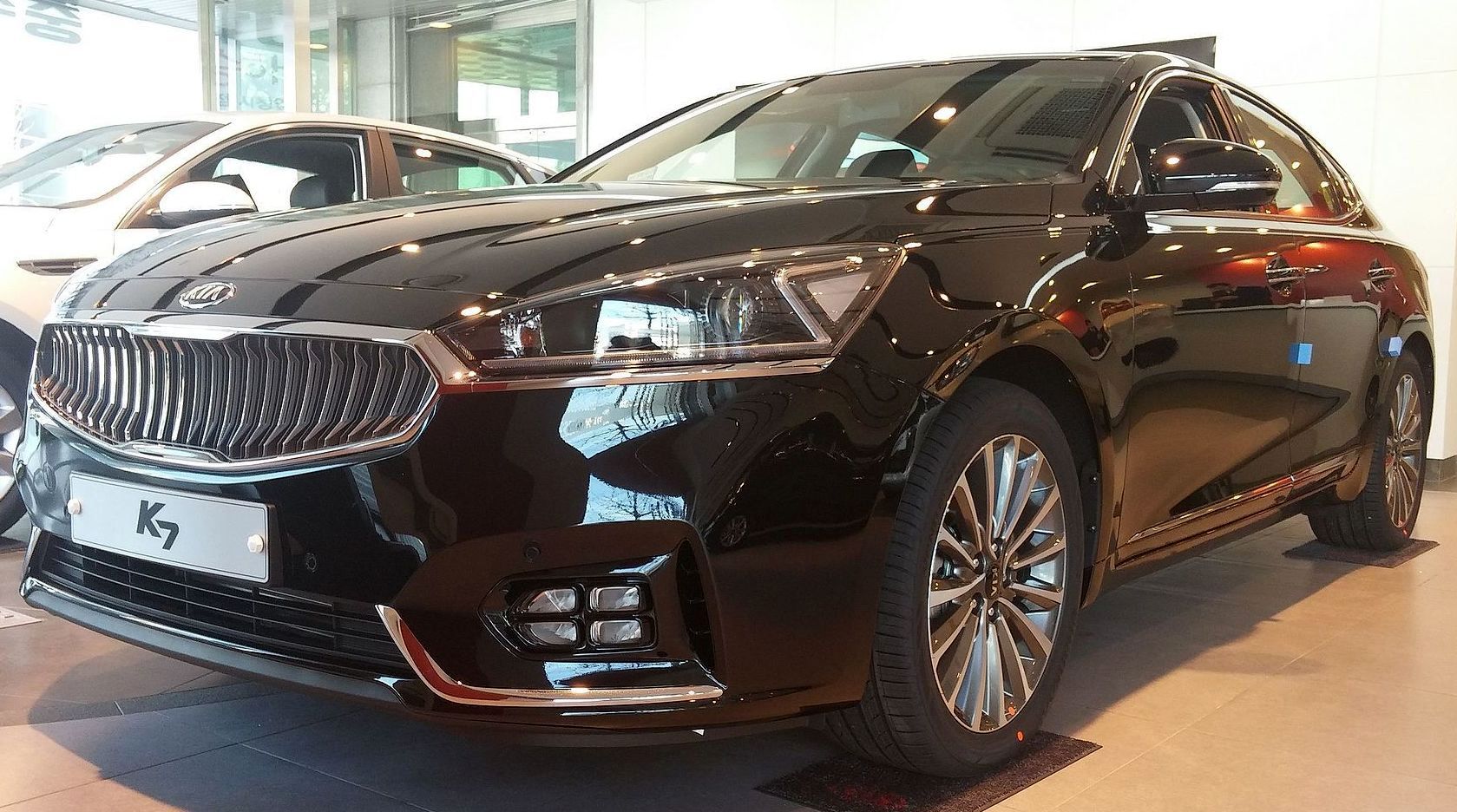 Kia () Cadenza II (YG):  