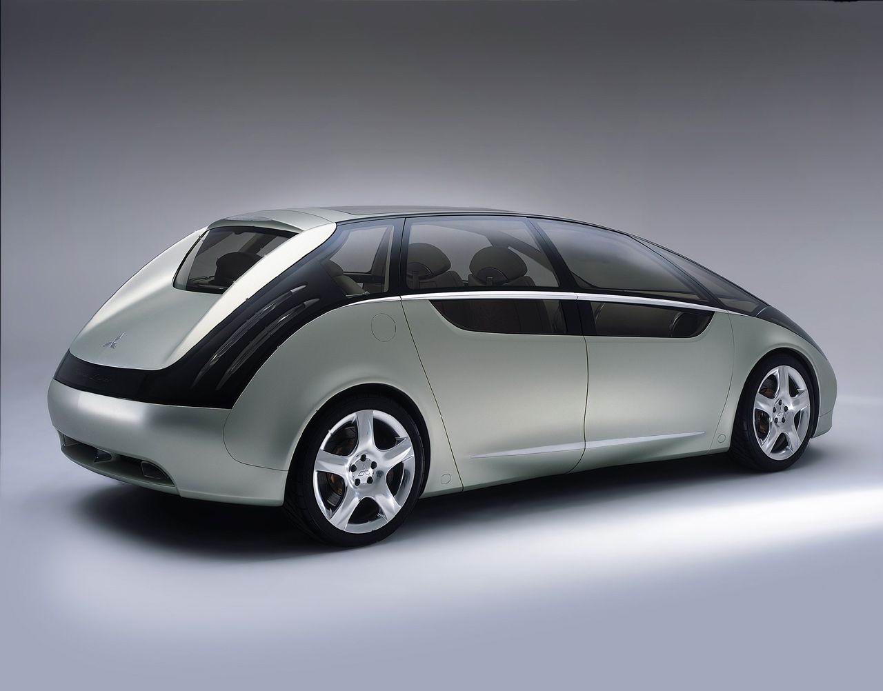 MMC Mitsubishi () liner Concept:  