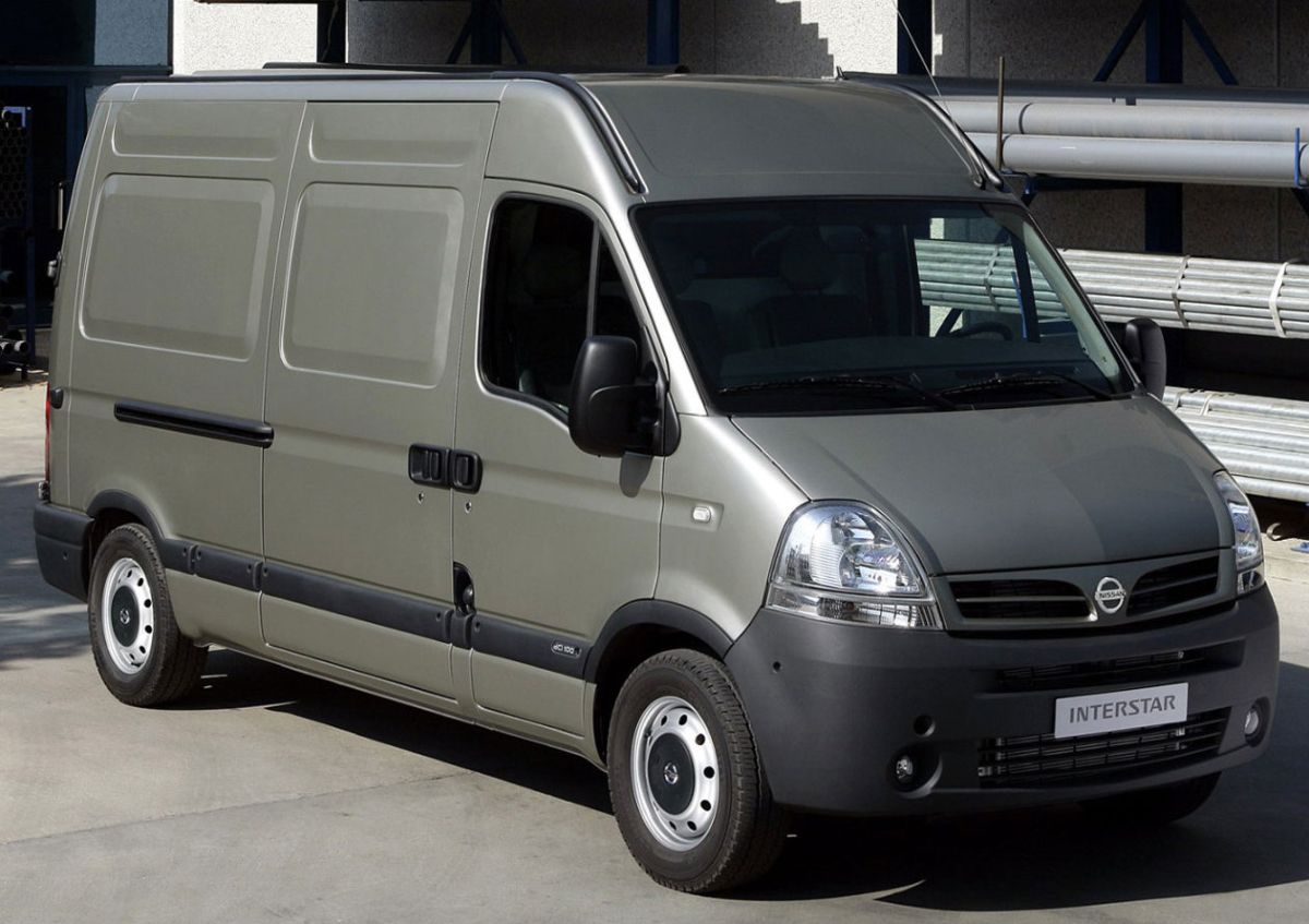 Nissan () Interstar I (X70):  