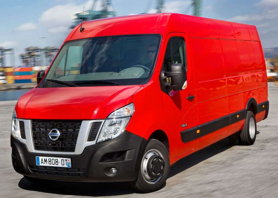 Nissan () NV 400:  