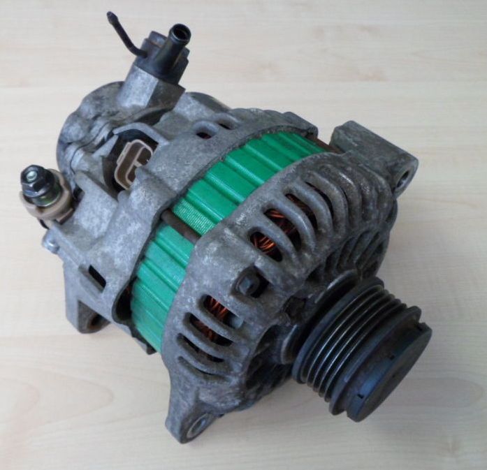 Kia () 37300-4X003, 37300-4X500:  