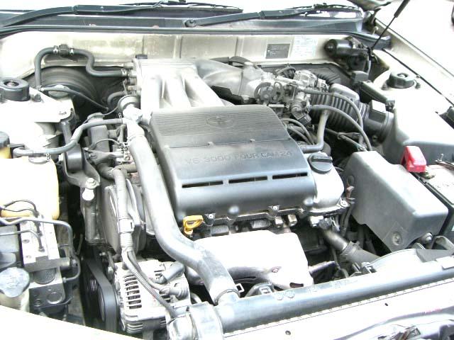 Toyota () Avalon I (MCX10):  