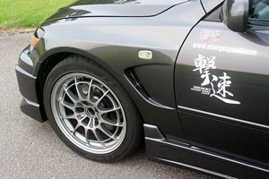 Toyota () Altezza:  