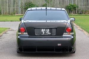 Toyota () Altezza:  