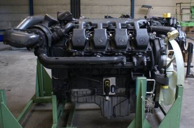 Mercedes Benz () OM502:  