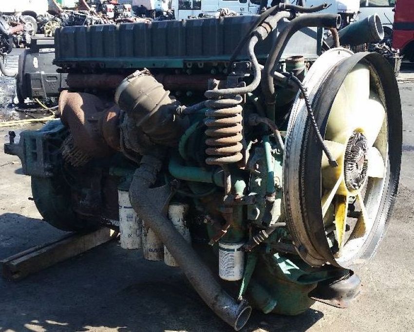 Volvo () D12A:  