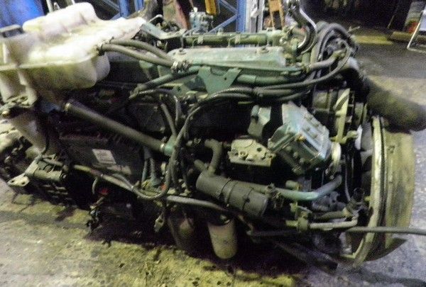 Volvo () D6B:  