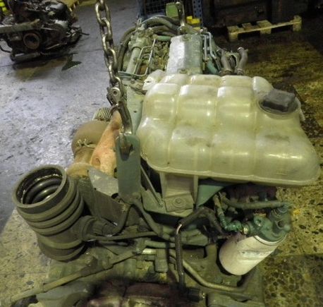 Volvo () D6B:  