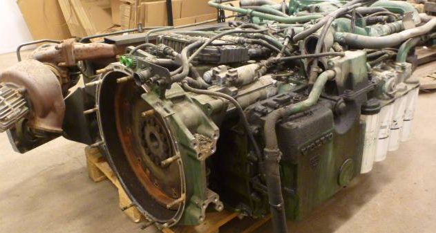 Volvo () DH12D:  