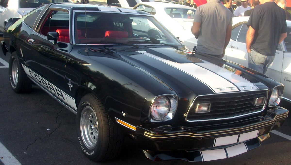 Ford () Mustang II:  