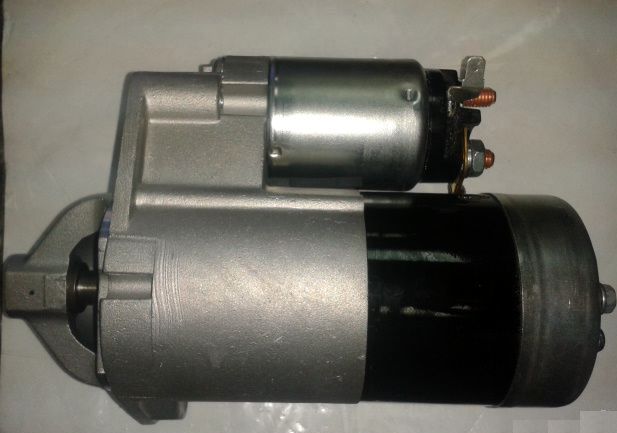 Kia () K5 (600078):  