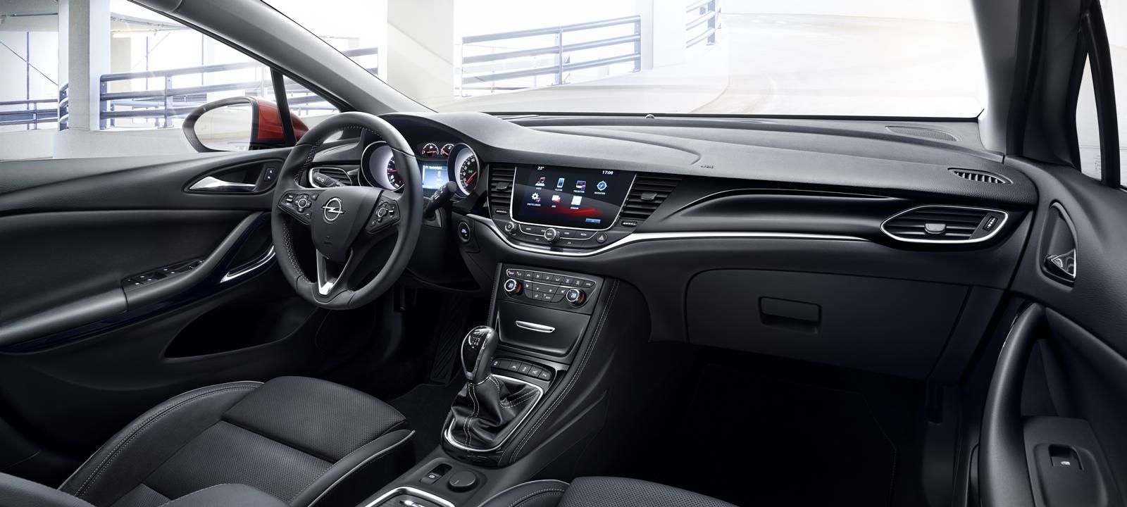 Opel () Astra K V sedan:  