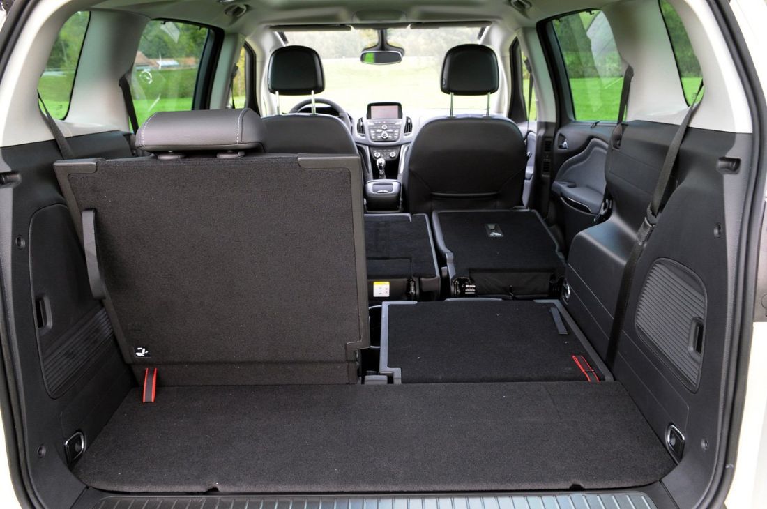 Opel () Zafira C (P12):  