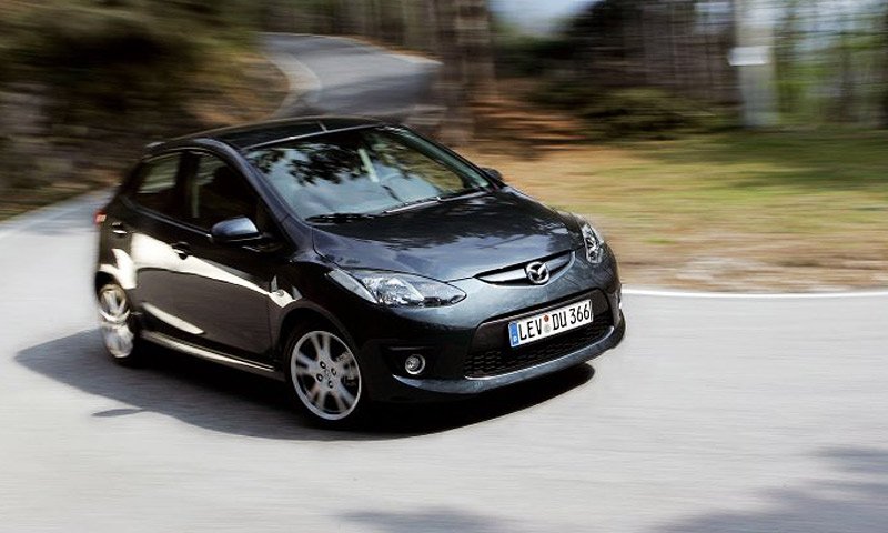 Mazda () 2 II (DE3, DE5):  