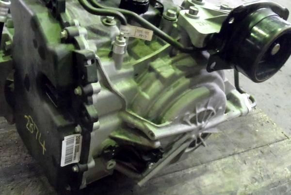 Chevrolet () Captiva, LE9, 4WD:    