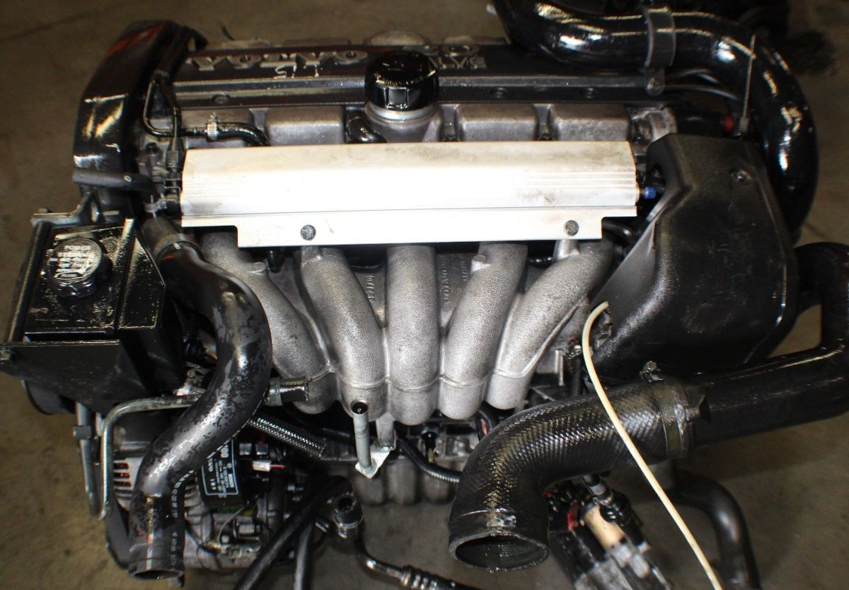 Volvo () B5234T5R:  